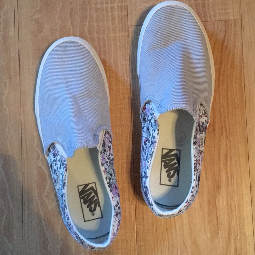 Vans slip on